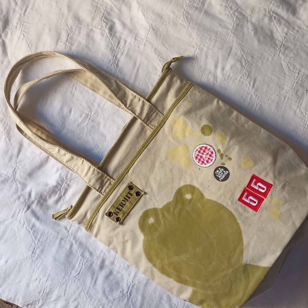 The Muppets Kermit- 'I'm A Lover Not A Fighter' Bag